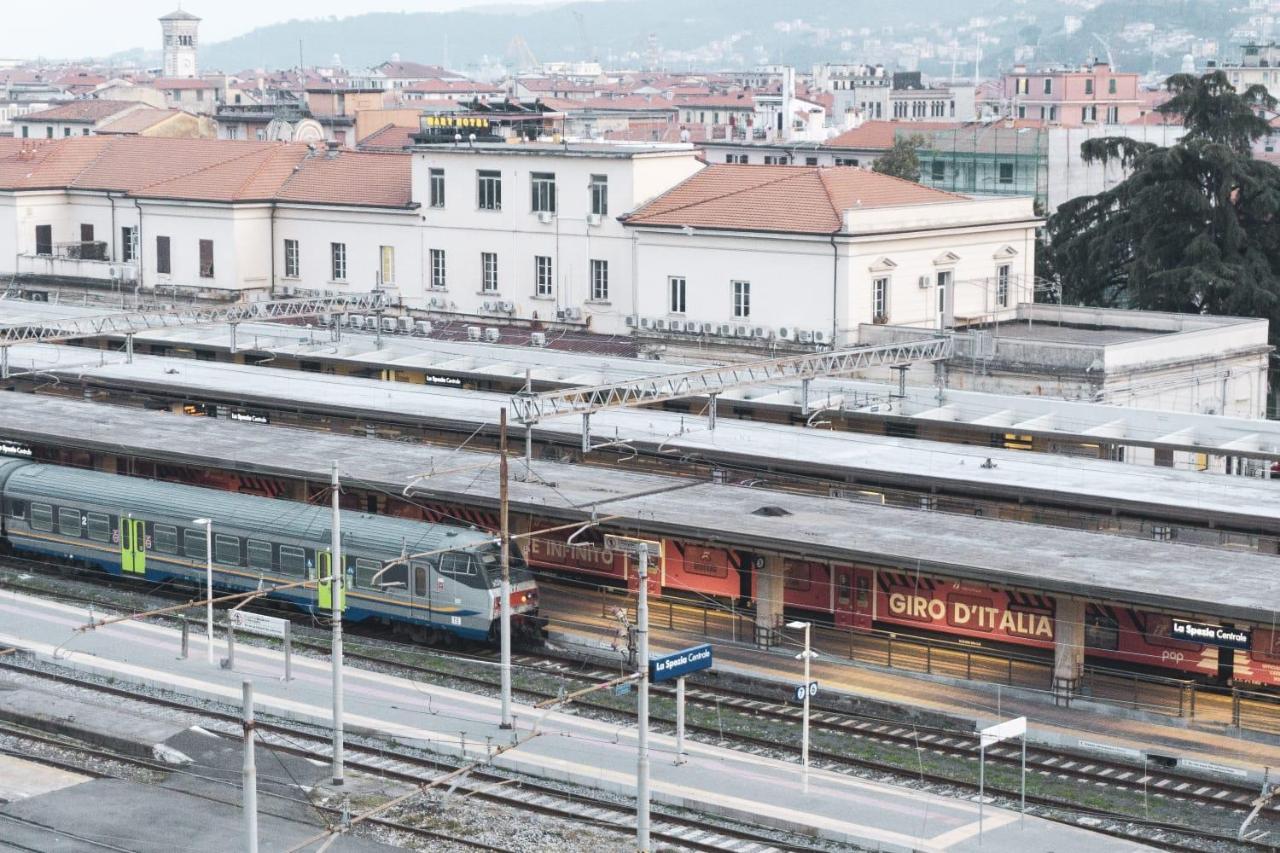 Il Giardino Nella Casa Storta *