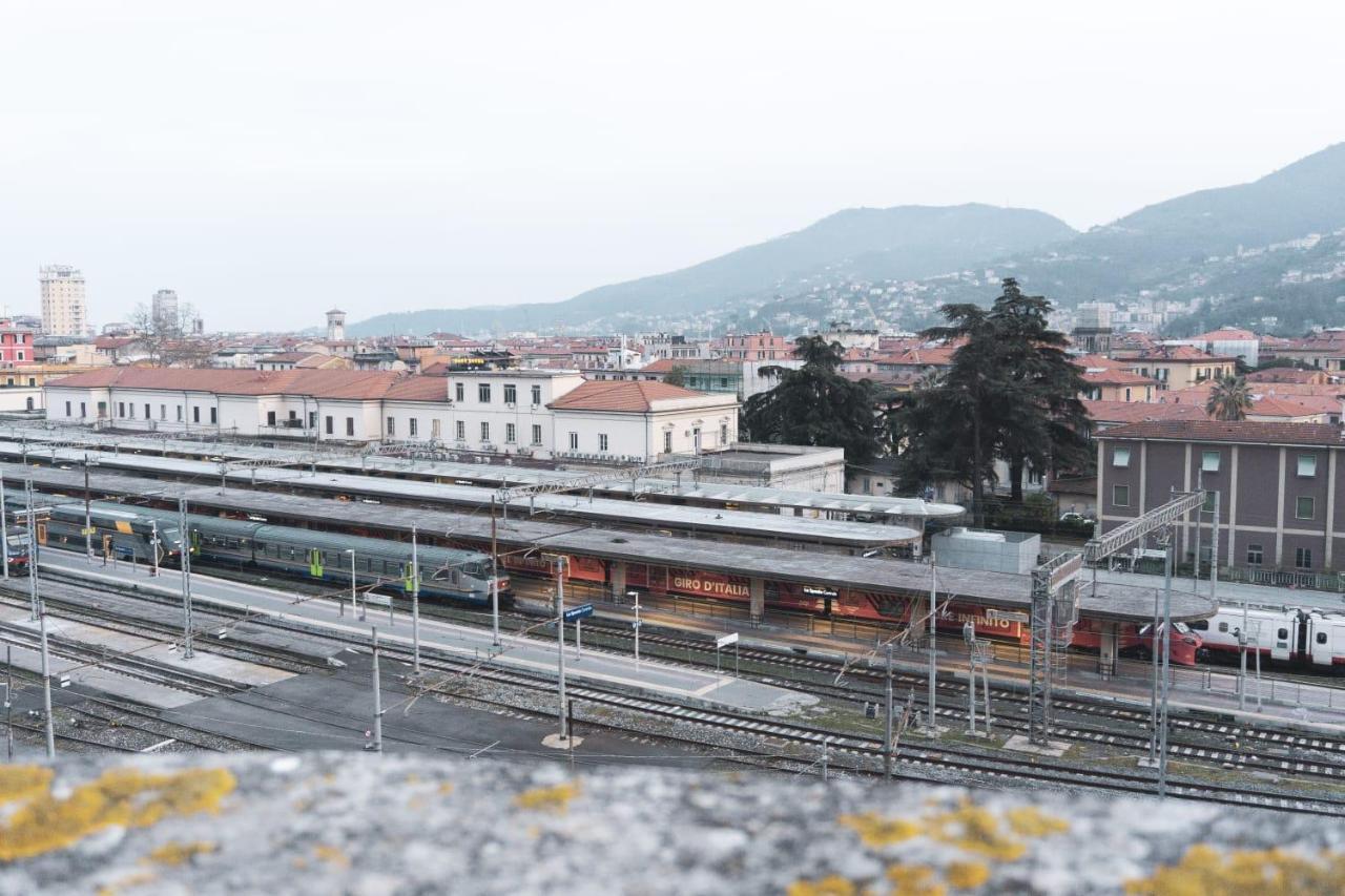 Il Giardino Nella Casa Storta La Spezia